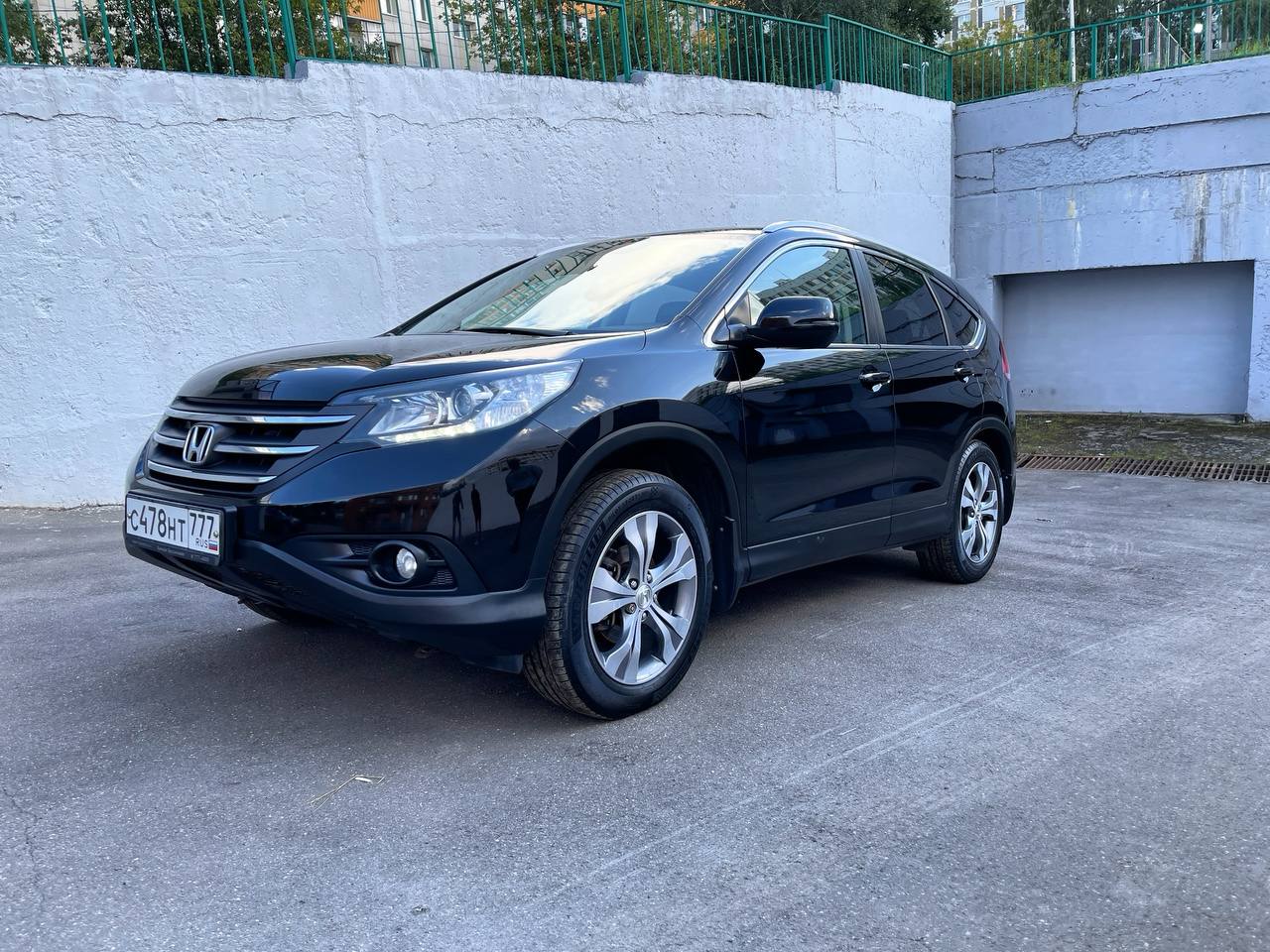 Honda CR-V после удаления монтажной пены